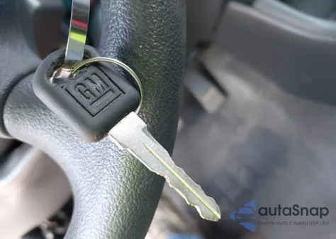 2001 Pontiac Grand Prix Se from USA, damaged, VIN 1G2WK52J91F145029